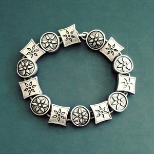 Antiqued silver flower Circles & Squares Bracelet